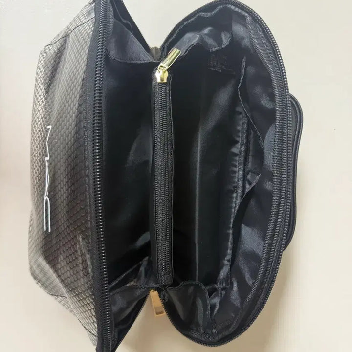 [BUNJANG] MAC Square Pouch Black / 맥 사각파우치