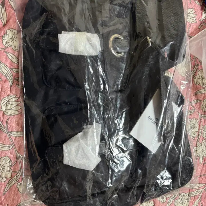 [BUNJANG] OY Double Eyelet Pocket Bag Black / OY 더블 아일렛 포켓 백 블랙 오와이 가방