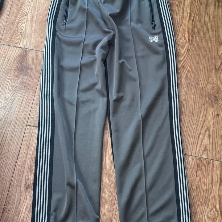 [BUNJANG] Needles Track Pants L / 니들스 트랙팬츠 L 스트레이트핏