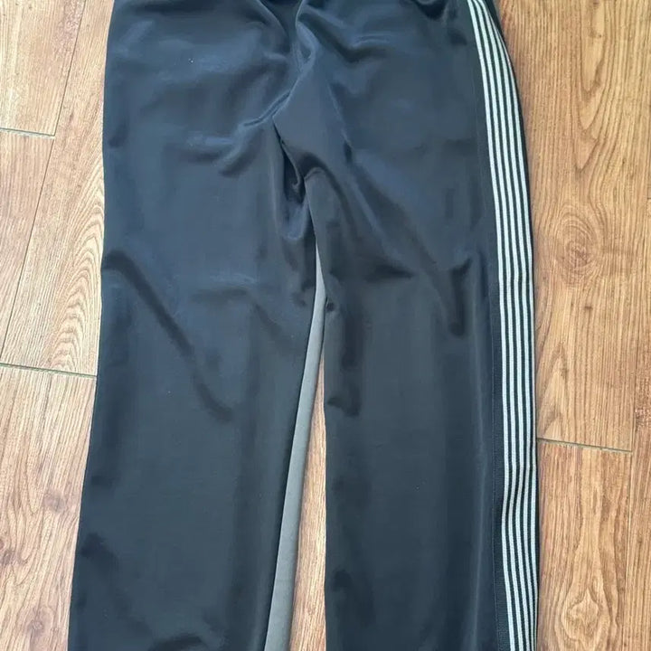 [BUNJANG] Needles Track Pants L / 니들스 트랙팬츠 L 스트레이트핏