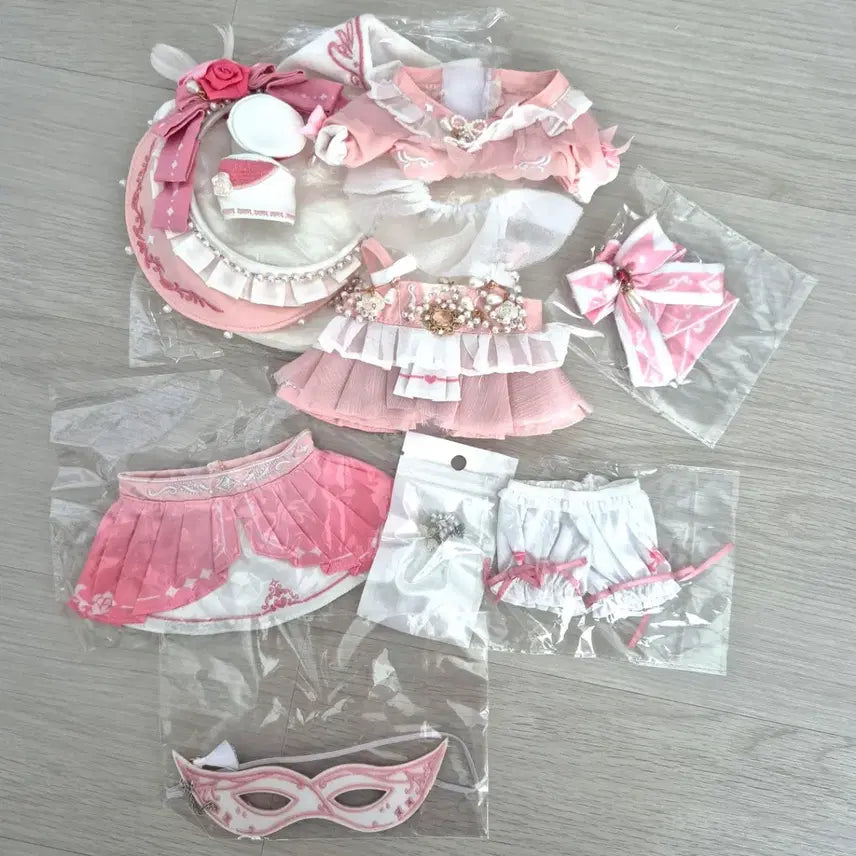 [BUNJANG] 20cm Doll Clothes Set White &amp; Pink / 20cm 20깅 인형옷 야운무(꽃망울) 화이트핑크