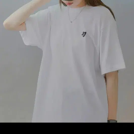 [BUNJANG] NewJeans Hiroshi Collaboration Short Sleeve T-Shirt White / 뉴진스 히로시 반팔티 화이트