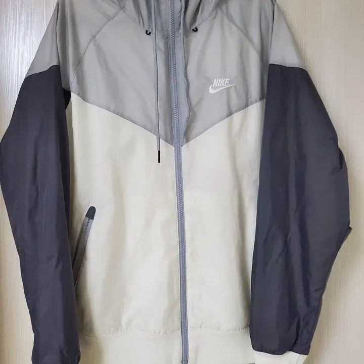 [BUNJANG] Nike Windbreaker Jacket Grey/White / 나이키 바람막이 자켓 그레이/화이트