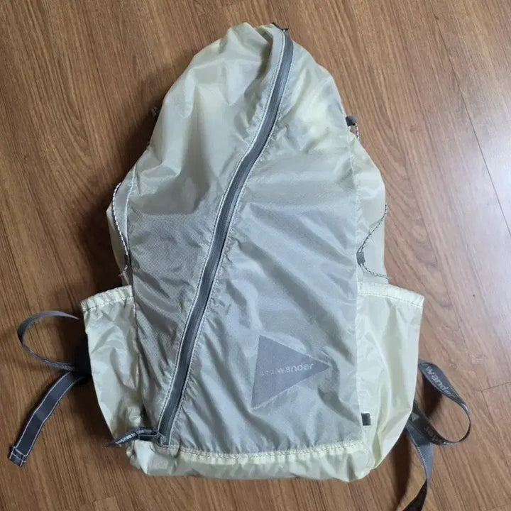 [BUNJANG] Andwander Sil Daypack Off-White / 앤드원더 실 데이팩 오프화이트