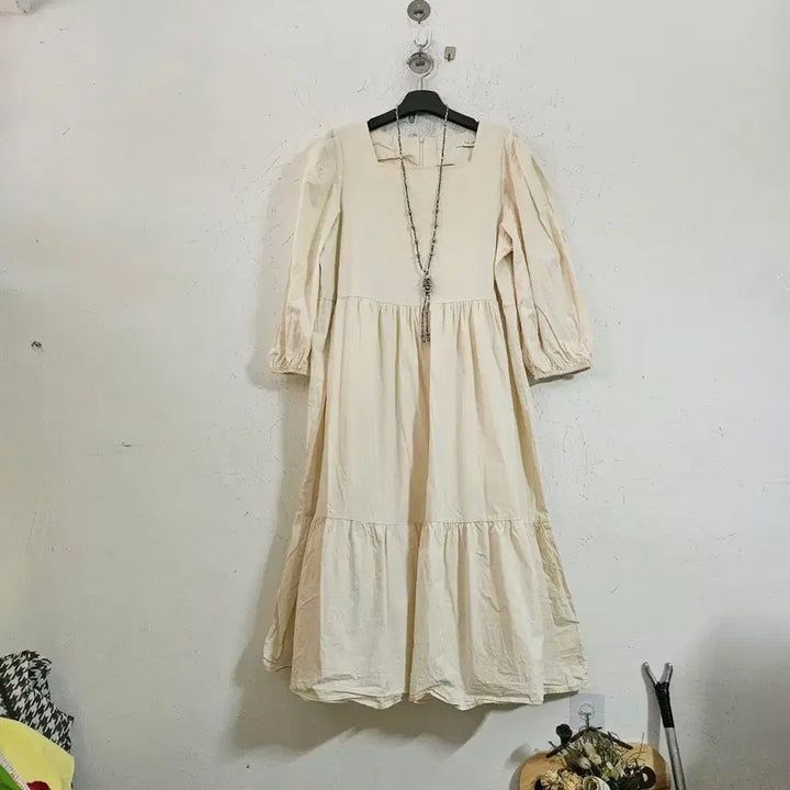 [SOLD OUT] 원피스 베이지색