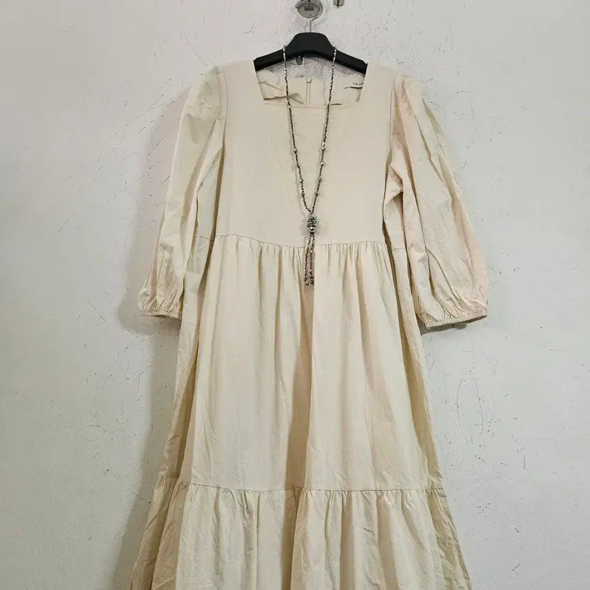 [SOLD OUT] 원피스 베이지색