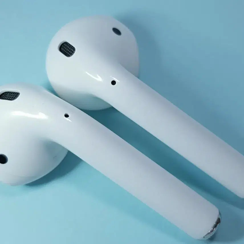 [BUNJANG] Apple AirPods 2nd Gen - Refurbished with Battery Replacement Service / [에어팟 2세대] 4.5시간 연속재생 가능, 배터리 교체 서비스