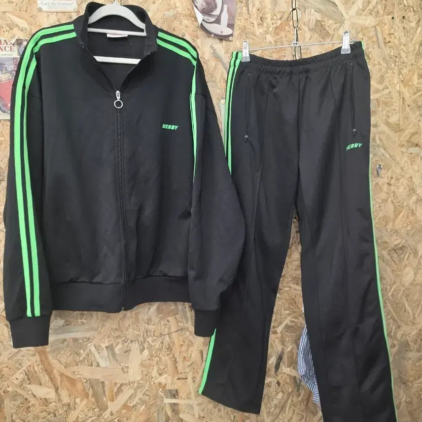 [BUNJANG] NERDY Neon Green Tracksuit Set / NERDY 널디 형광 져지 팬츠 세트