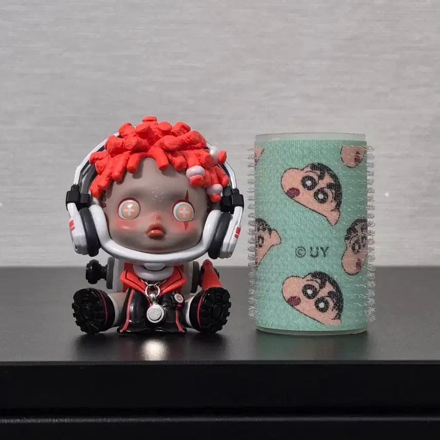 [BUNJANG] Pop Mart Skullpanda City of Night Series Scroll Delivery Figure / [팝마트] 7.1cm 스컬판다 피규어 5탄 시티오브나이트 시리즈 배달원