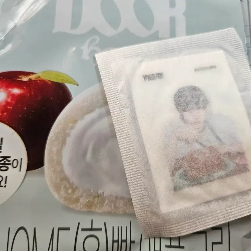 [BUNJANG] BOYNEXTDOOR Taesan Hommele Bready Bready Bread Sticker / 보넥도 홈빵 띠부씰 태산