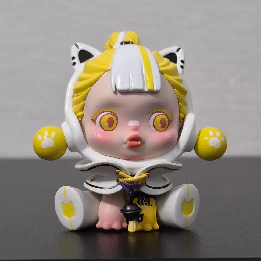[BUNJANG] Pop Mart Skullpanda City of Night Series Pet Cat Figure / [팝마트] 6.8cm 스컬판다 피규어 5탄 시티오브나이트 시리즈 고양이