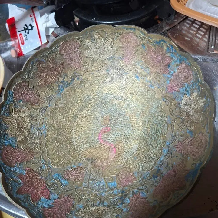 [BUNJANG] Vintage Peacock Brass Bowl / 빈티지 공작 문양 놋그릇
