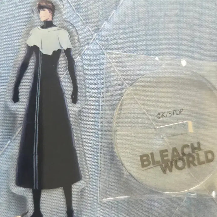 [BUNJANG] Bleach Aizen Sosuke Acrylic Stand Set Jump Shop / 블리치 아이젠 소스케 아크릴스탠드 세트 블리치 월드 점프샵
