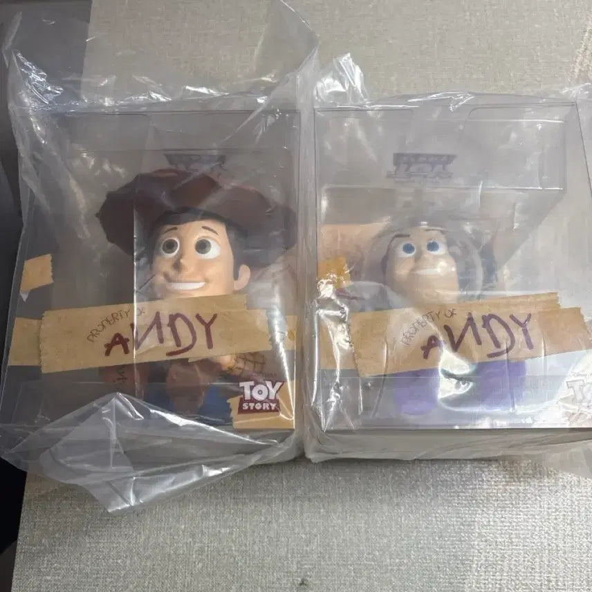 [BUNJANG] Megabox Toy Story Woody &amp; Buzz Coin Bank Bundle Set / 메가박스 토이 스토리 코인뱅크 일괄