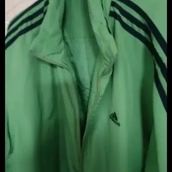 [BUNJANG] Adidas Green Track Jacket / 아디다스 트랙탑 그린 봄간절패딩/110