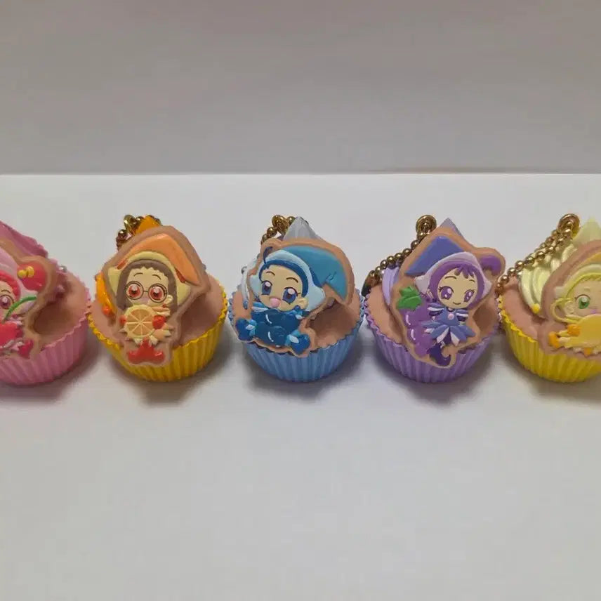 [SOLD OUT] 꼬마마법사 레미 컵케이크 쿠키 가챠 키링 풀세트