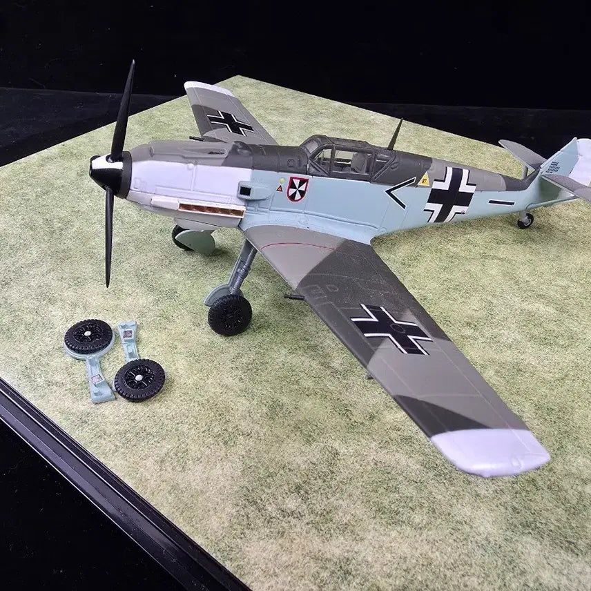 [BUNJANG] Carousel 1 1:48 Messerschmitt Bf 109E Emil Diecast Model / Carousel 1 1:48 Messerschmitt Bf 109E