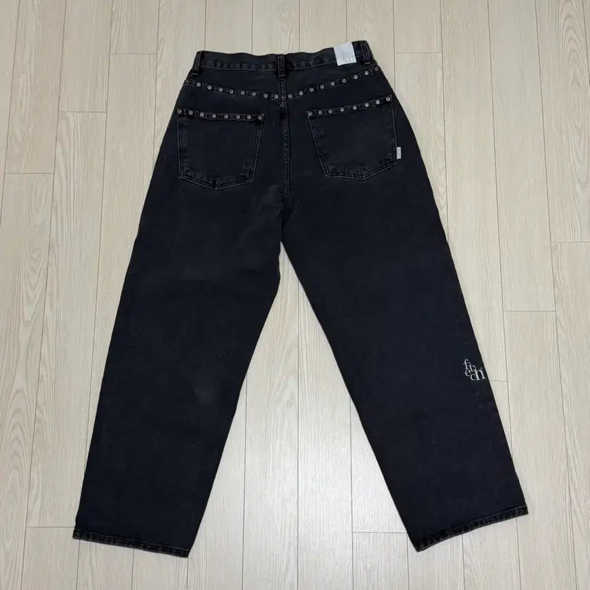 [BUNJANG] Fetch Sunday Stud Wide Denim (Size S) / Fetch 페치선데이 스터드 와이드데님 S