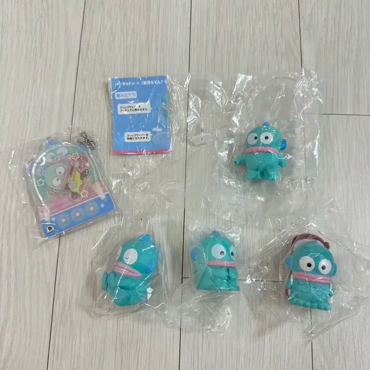 [BUNJANG] Hangyodon Cleaning Gacha Figure Keyring Set / 한교동 청소하는 피규어가챠 마치보우케 /키링 세트