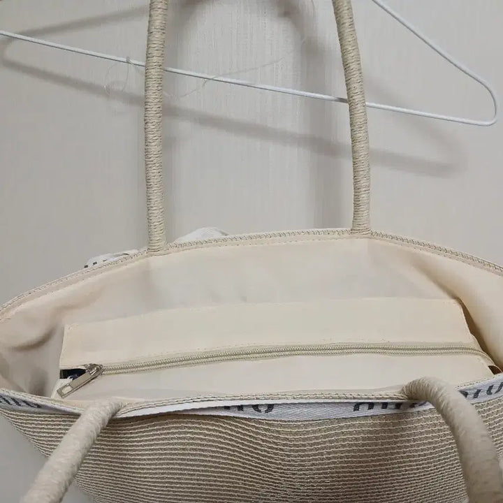 [BUNJANG] Raffia Shoulder Bag / 라피아 숄더백