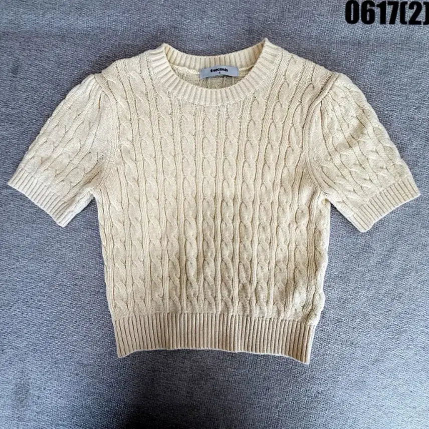 [BUNJANG] 8seconds Cable Knit Short Sleeve Sweater (Beige) / 에잇세컨즈 케이블 반팔 니트 S 0617