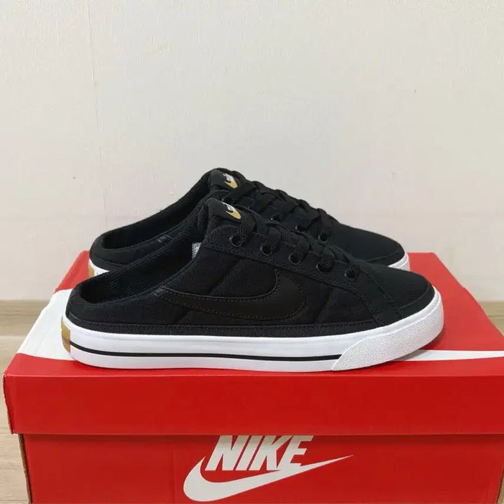 [BUNJANG] Nike Court Legacy Mule Black Sneakers / [245] W나이키 코트 레거시 뮬 블랙 스니커즈