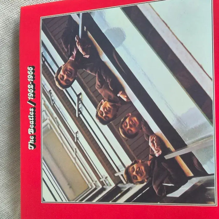 [BUNJANG] The Beatles 1962-1966 2-CD Set with Booklet and Catalog / 비틀즈 1962-1966 CD 2장 + 설명서+카다로그