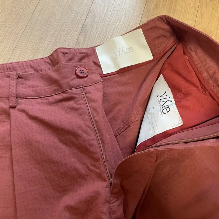[BUNJANG] Yiyae Cargo Pants Red M / yiyae 카고 바지