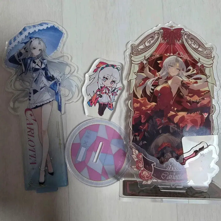 [BUNJANG] MEJO Carlota Official &amp; Unofficial Merchandise Bundle / 명조 카를로타 젠니 공식4,비공식 굿즈3 일괄팝니다