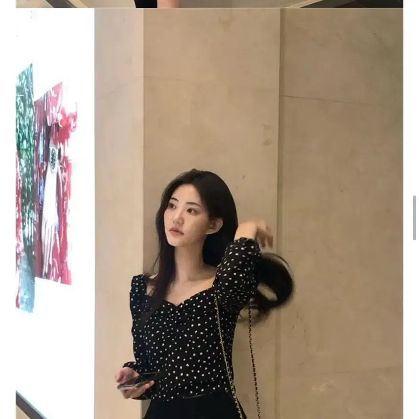 [BUNJANG] Dot Puff Sleeve Long Sleeve Blouse Black / 도트 퍼프 여리핏 긴팔 블라우스 블랙
