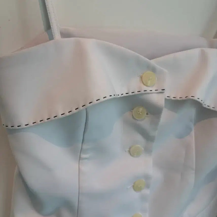 [BUNJANG] White Sleeveless Jacket / 화이트 민소매 자켓