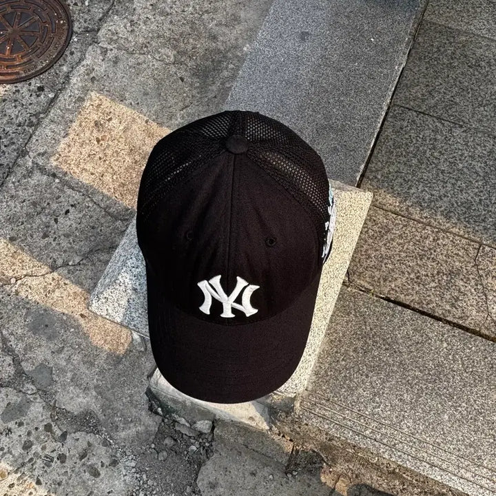[BUNJANG] MLB New York Yankees Mesh Cap Black / MLB 뉴욕 양키스 메쉬 캡