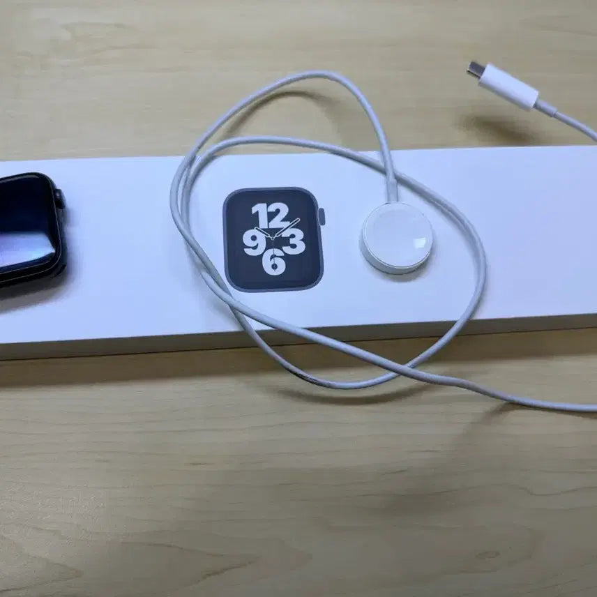 [BUNJANG] Apple Watch SE 44mm GPS Midnight / 애플워치 se 44mm