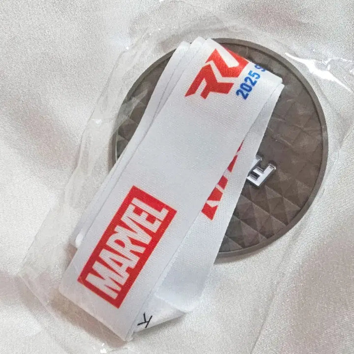 [BUNJANG] Marvel Run 2025 Medal / 마블런 2025 메달