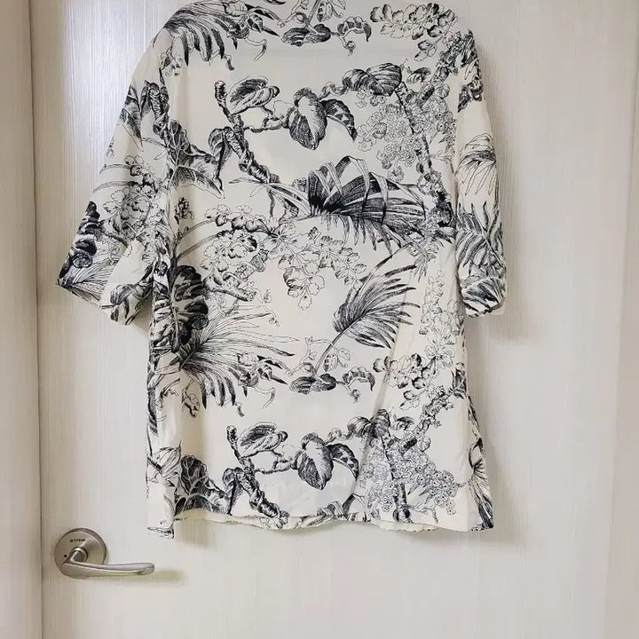[BUNJANG] Cos Flower Pattern Short Sleeve Shirt / 코스반팔 셔츠 플라워 패턴