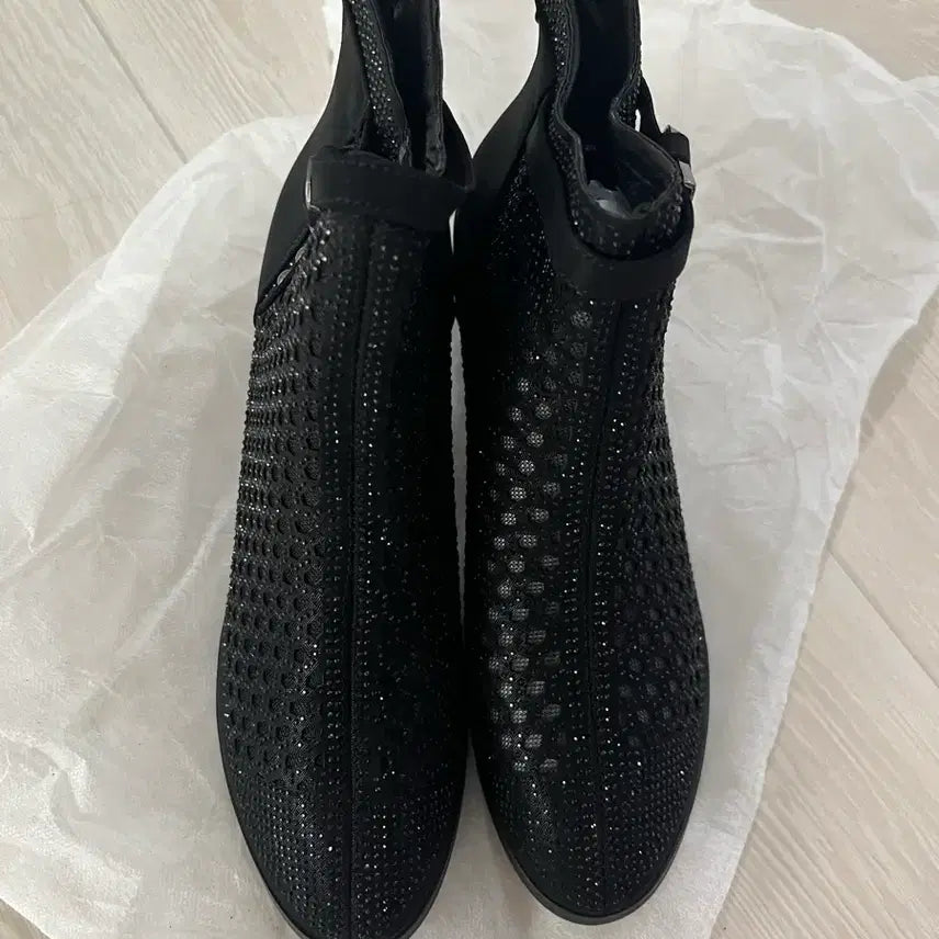 [BUNJANG] Black Cubic Mesh Ankle Boots / 블랙 큐빅 앵클 부츠 메쉬