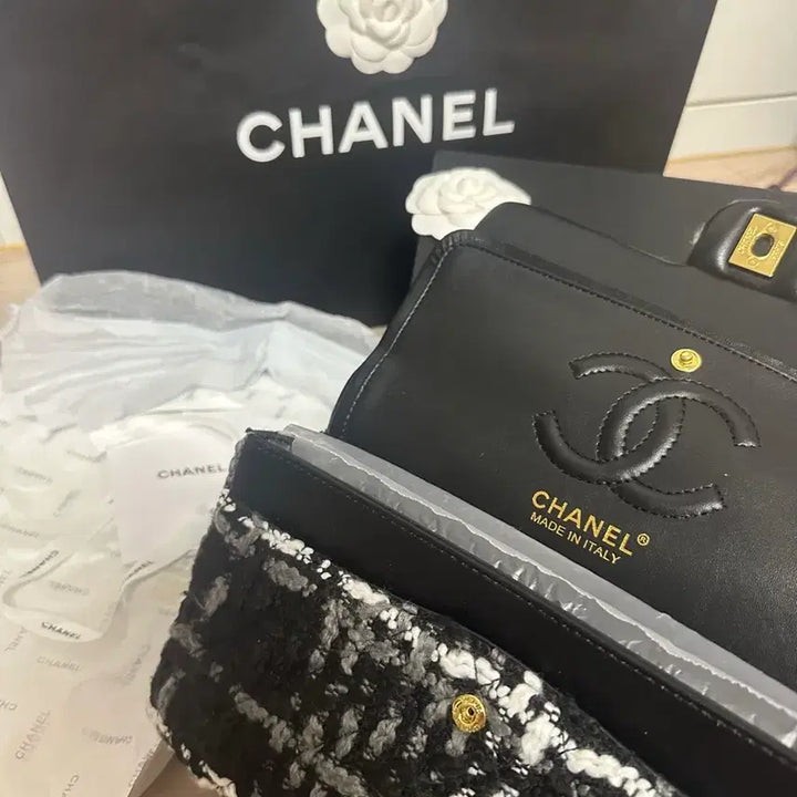 [BUNJANG] Chanel Classic Tweed Bag / 샤넬 클래식 트위드