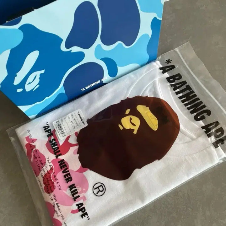 [BUNJANG] BAPE ABC Camo Milo On Big Ape T-Shirt White Pink / 베이프 ABC 카모 마일로 온 빅 에이프 티셔츠 화이트 핑크
