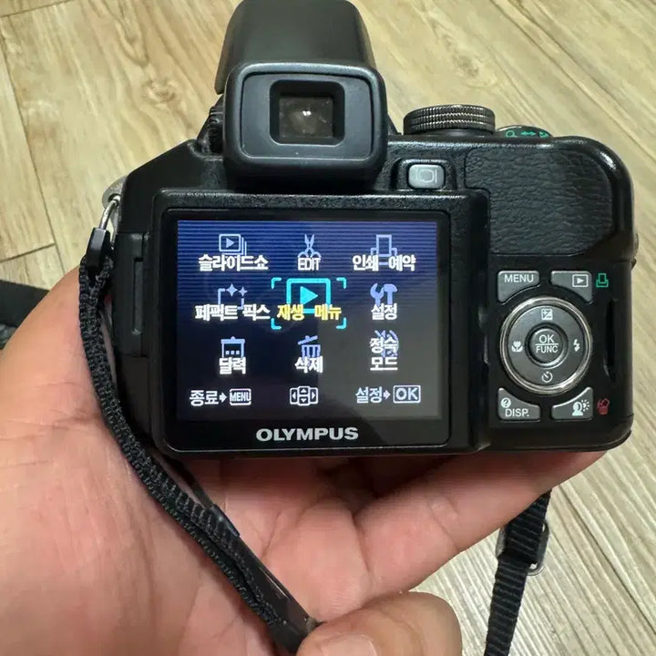 [BUNJANG] Olympus SP-560UZ Digital Camera / 올림푸스 SP-560uz 디지털 카메라 Xd 카드2기가포함