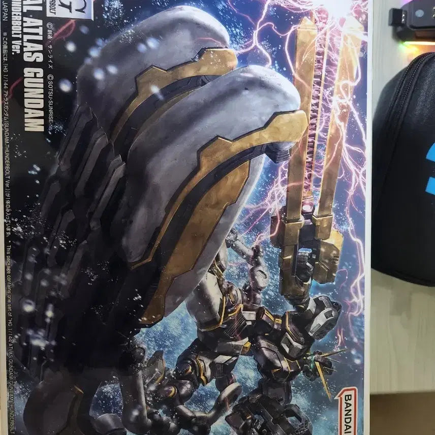 [BUNJANG] HG Thunderbolt Atlas Gundam Model Kit / HG 건담 썬더볼트 아틀라스 건담 조립품 팝니다
