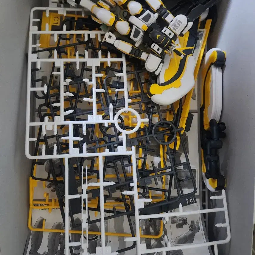 [BUNJANG] HG Thunderbolt Atlas Gundam Model Kit / HG 건담 썬더볼트 아틀라스 건담 조립품 팝니다