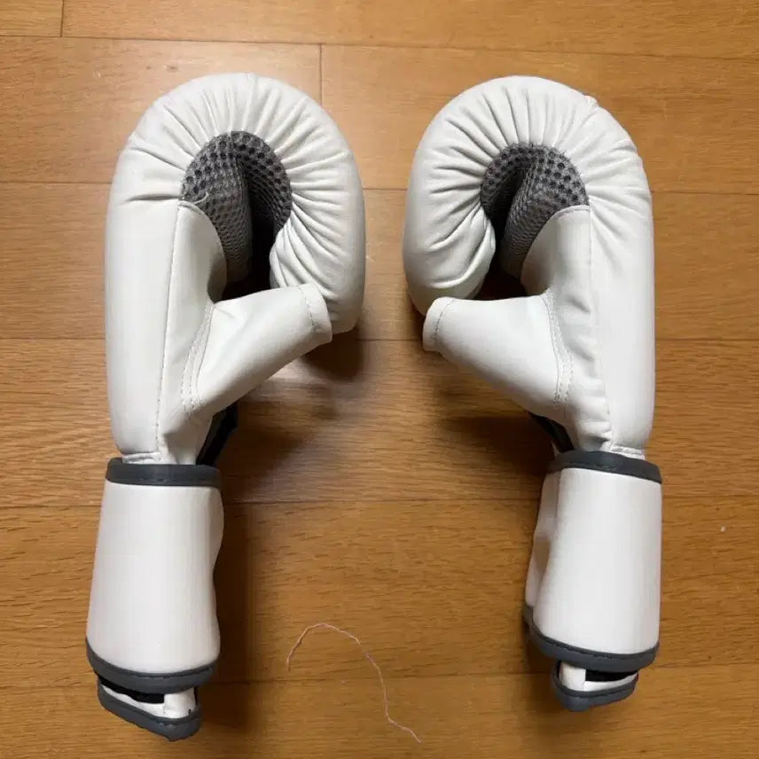 [BUNJANG] Nova Boxing Gloves White / 노바 복싱 글러브 화이트