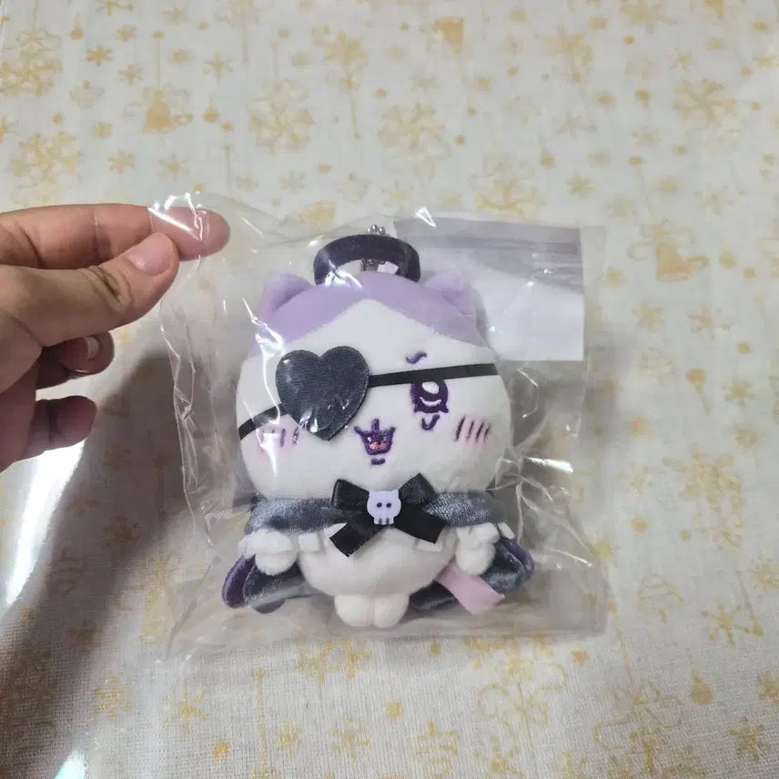 [BUNJANG] Devil Hachiwara Plush Keychain / 악마 하치와레 인형 키링