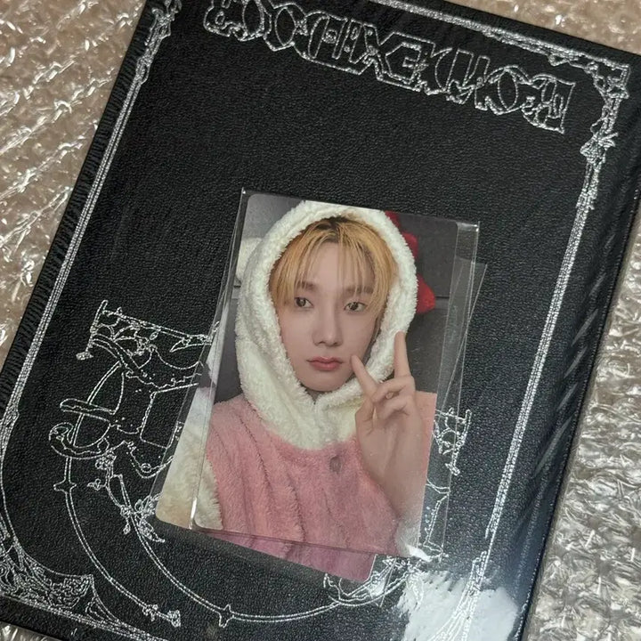 [BUNJANG] BOYNEXTDOOR Showcase Live Lucky Draw Kitty Seongho Photocard / 보넥도 쇼케이스 라이브 특전 키티 포카 성호 양도
