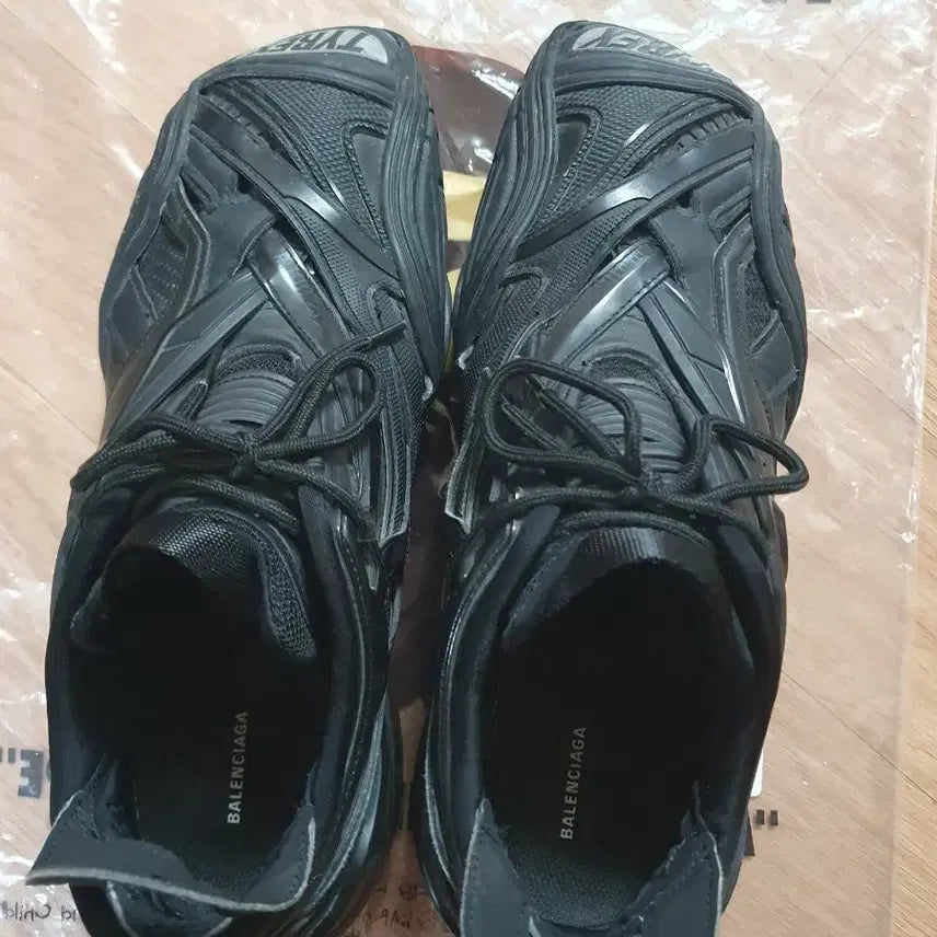 [BUNJANG] Balenciaga Tyrex Black Sneakers (Size 42) / (42)발렌시아가 타이렉스 블랙 스니커즈