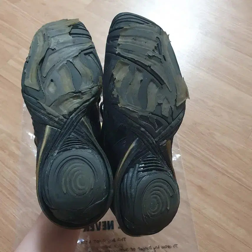 [BUNJANG] Balenciaga Tyrex Black Sneakers (Size 42) / (42)발렌시아가 타이렉스 블랙 스니커즈