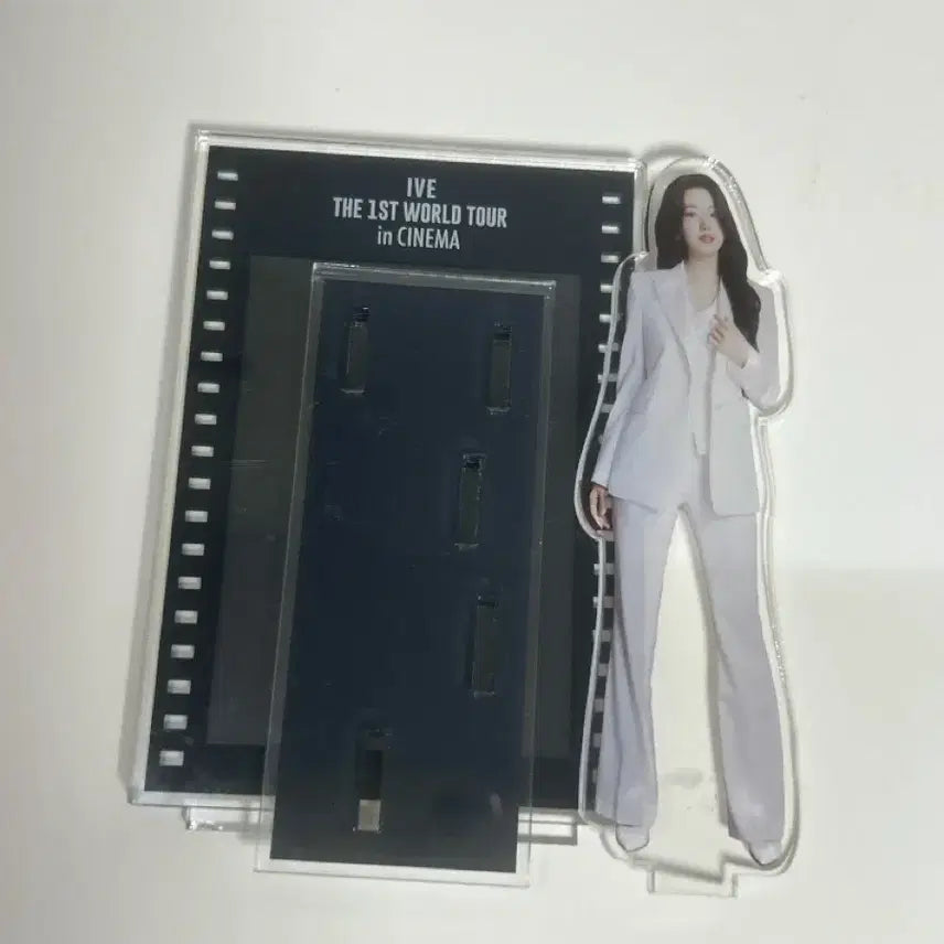 [BUNJANG] IVE Yujin World Tour Cinema Pop-up Acrylic Stand / 아이브 유진 월드투어 시네마 팝업 아크릴 스탠드 판매