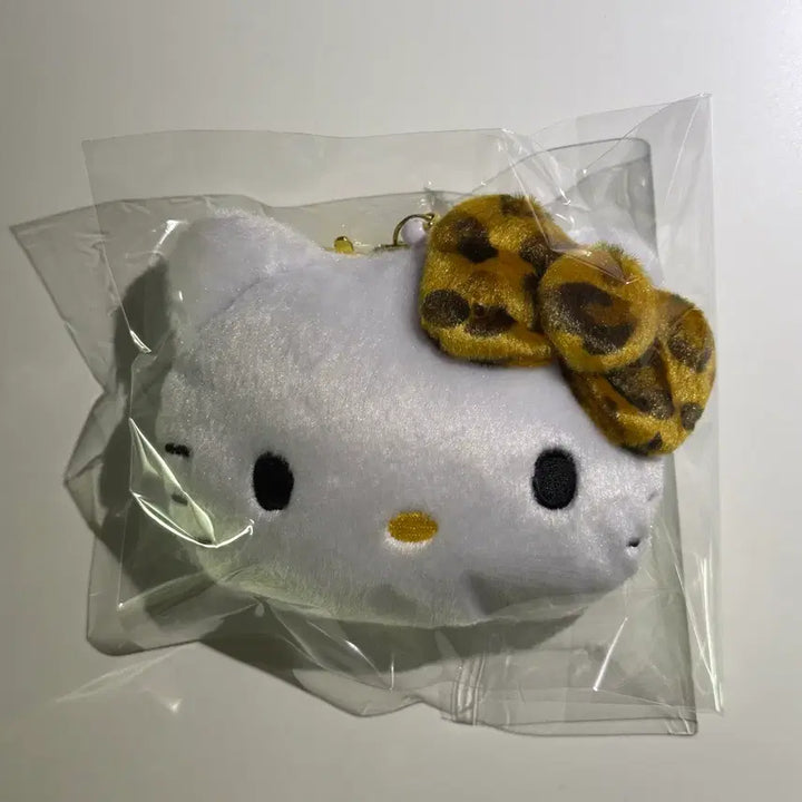 [BUNJANG] Sanrio Hello Kitty Leopard Face Reel Pass Wallet / 산리오 헬로키티 갸루st 호피 키티 페이스 릴패스 지갑 판매