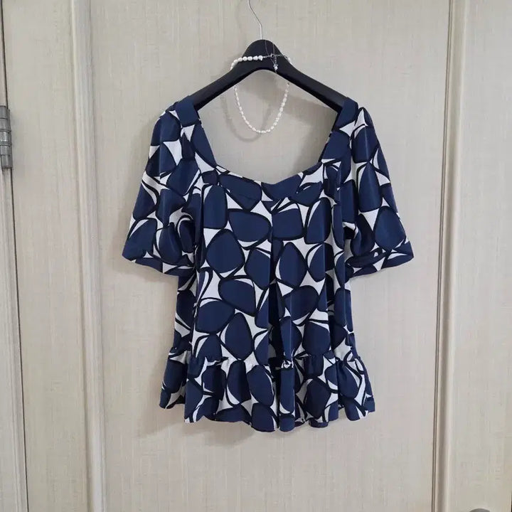 [BUNJANG] Diane Von Furstenberg Silk Blend Blouse / 다이앤본 고급스런 실크 블라우스