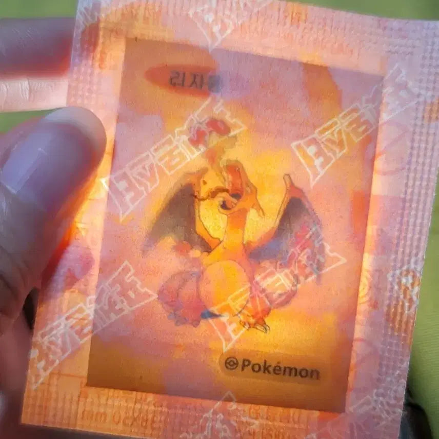 [BUNJANG] Pokemon Pikachu, Pidgeotto, Golem, Marowak, Bulbasaur 30th Anniversary Stickers / (가격내림)포켓몬 피카츄 지라치 도치마루 이상해씨 리자몽 띠부씰 이브이